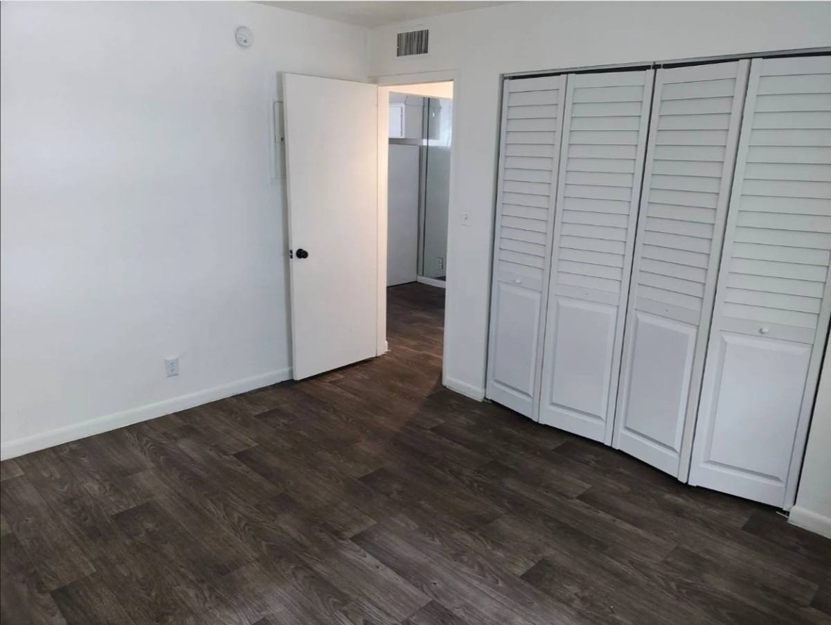 Apartment for rent at 4394 N Federal Highway 13, Fort Lauderdale, FL 33308