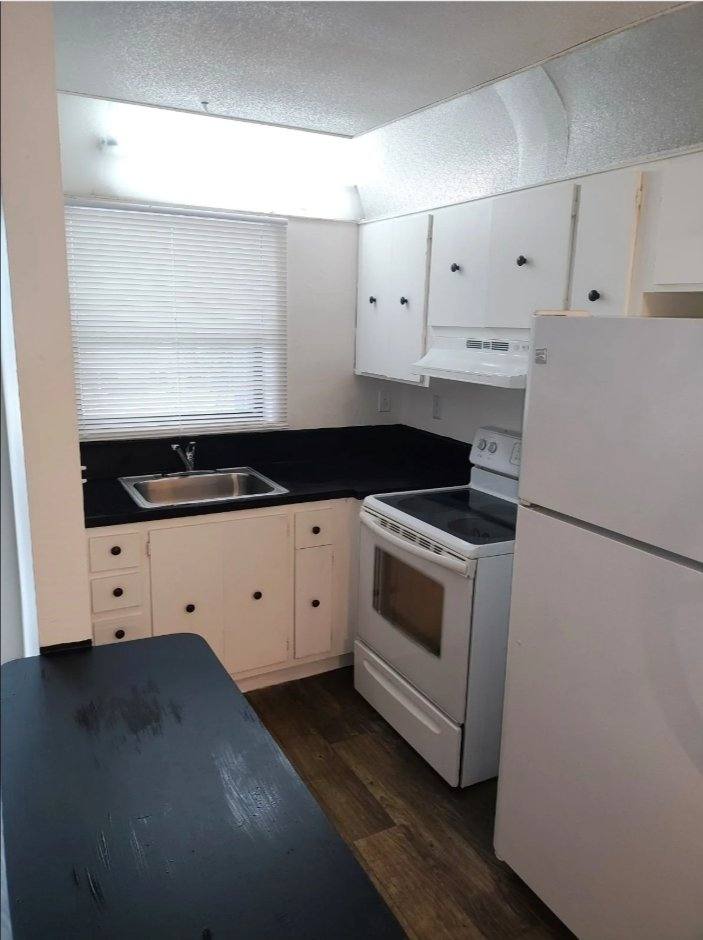 Apartment for rent at 4394 N Federal Highway 13, Fort Lauderdale, FL 33308