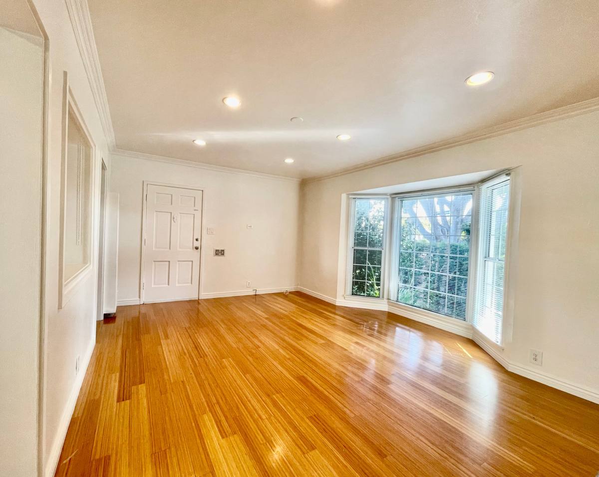 House for rent at 1760 11th St, Santa Monica, CA 90404