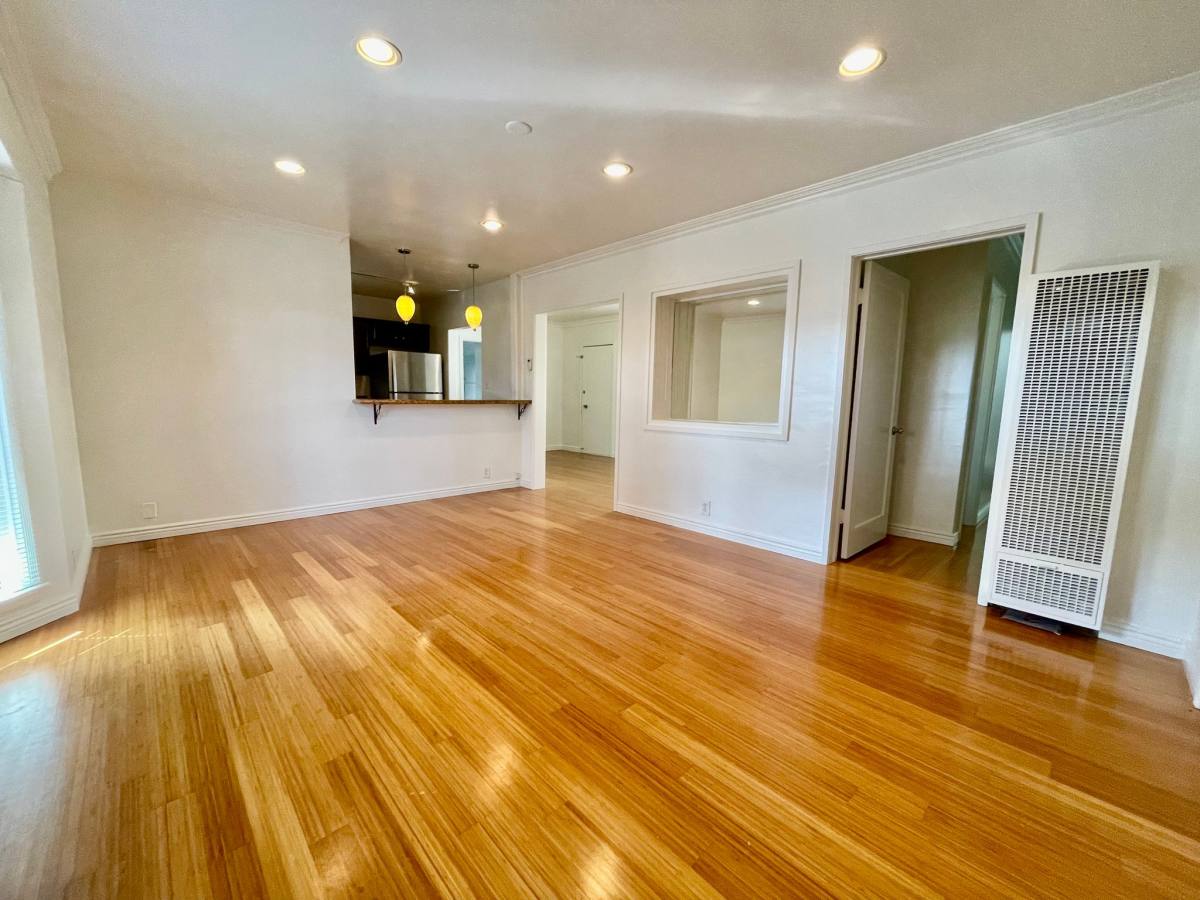 House for rent at 1760 11th St, Santa Monica, CA 90404