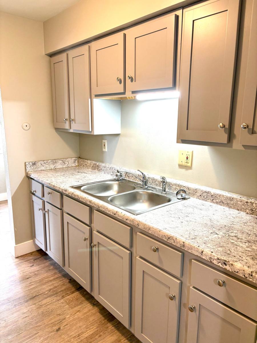 Apartment for rent at 4028 N Illinois Ave #4, Peoria Heights, IL 61616