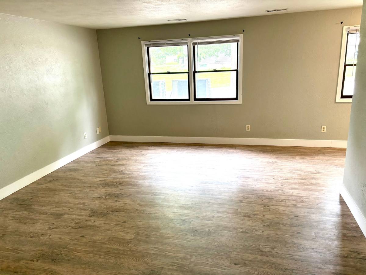 Apartment for rent at 4028 N Illinois Ave #4, Peoria Heights, IL 61616