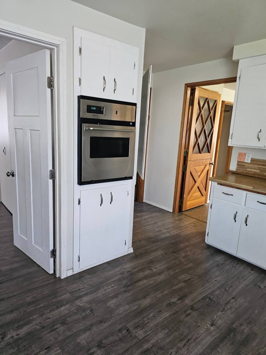 House for rent at 7519 Lakewood Dr W, Lakewood, WA 98499