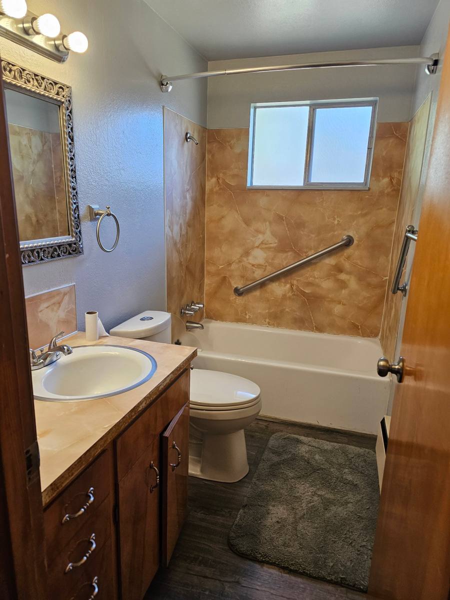 House for rent at 7519 Lakewood Dr W, Lakewood, WA 98499