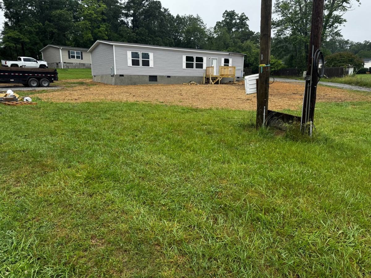 House for rent at 44 Pop Corn Dr, Hendersonville, NC 28792