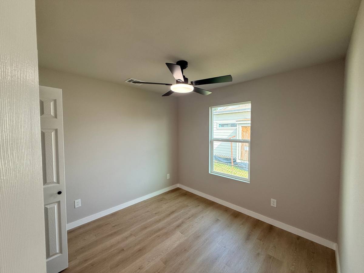 Apartment for rent at 7909 Ford St #4, Houston, TX 77012