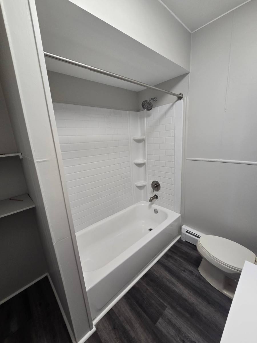 Apartment for rent at 27415 Gratiot Ave #1, Roseville, MI 48066
