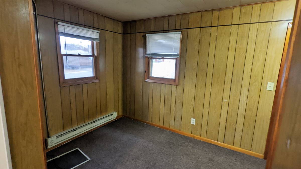 Apartment for rent at 104 Pine St #1, Glenwood City, WI 54013