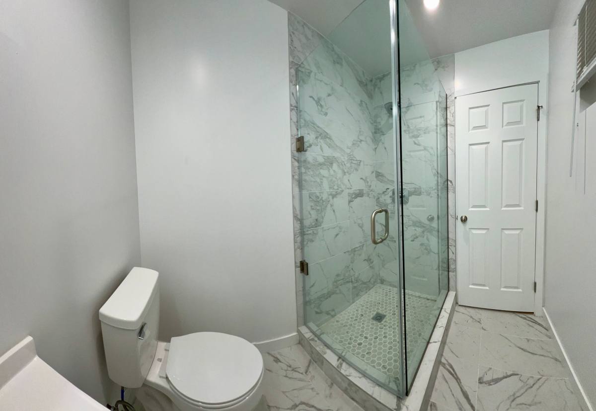 House for rent at 18654 1 2 Runnymede St, Reseda, CA 91335