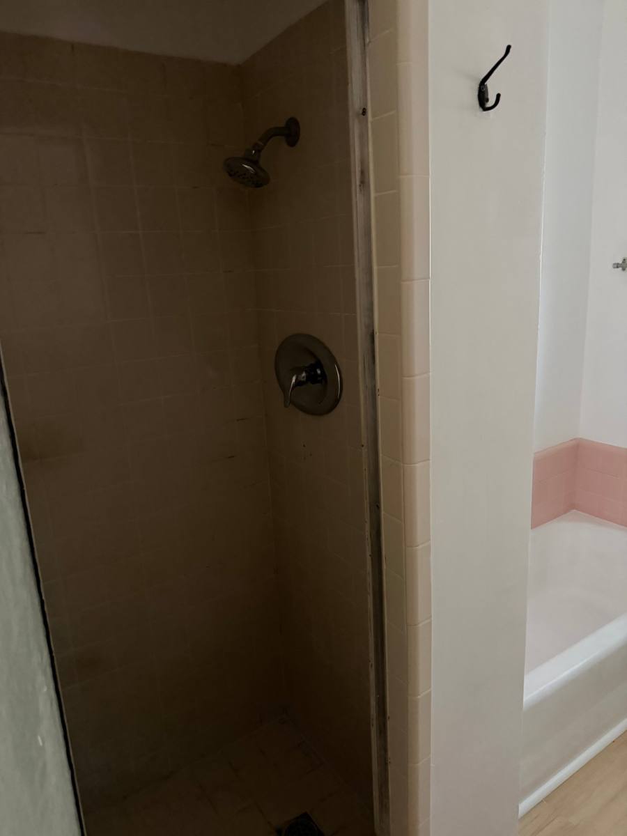 Apartment for rent at 918 W Huntington Dr #J, Arcadia, CA 91007
