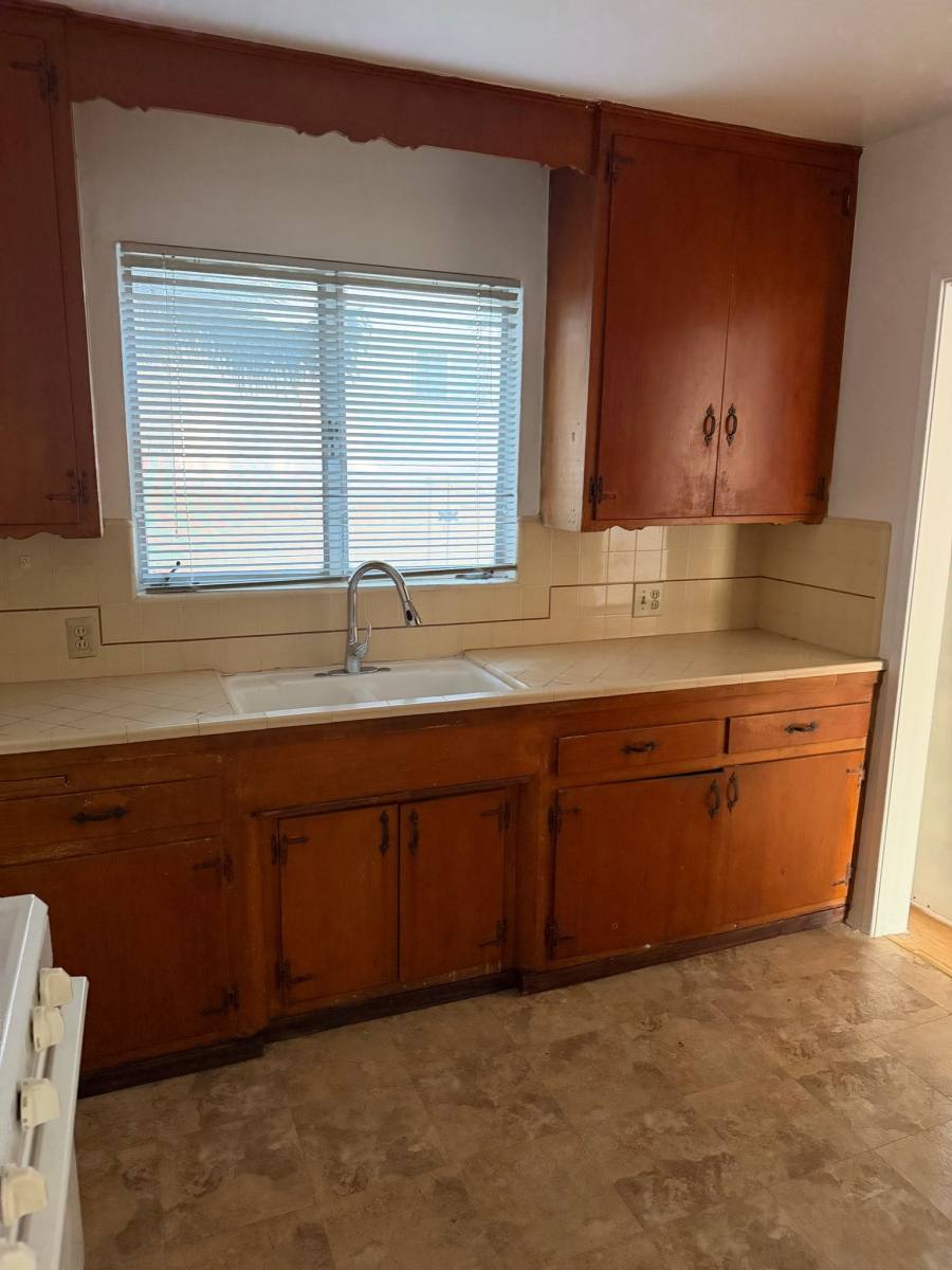 Apartment for rent at 918 W Huntington Dr #J, Arcadia, CA 91007