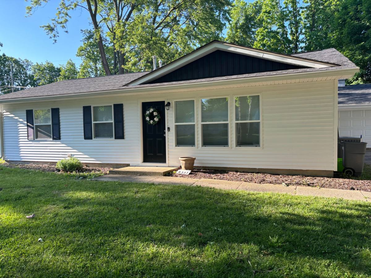 House for rent at 6351 Springdale Dr, Grand Blanc, MI 48439