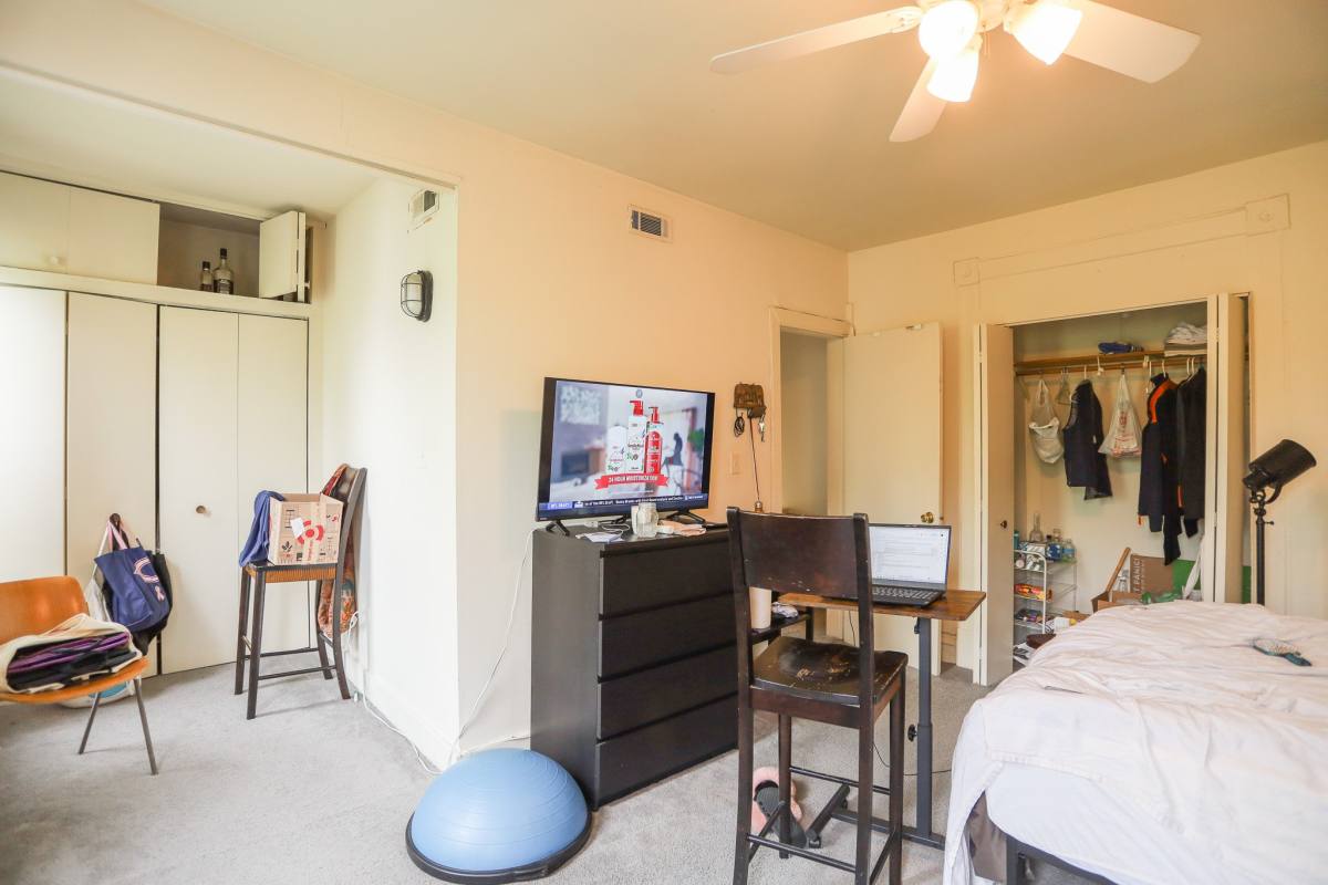 Apartment for rent at 1454 Erie #2W, Chicago, IL 60642