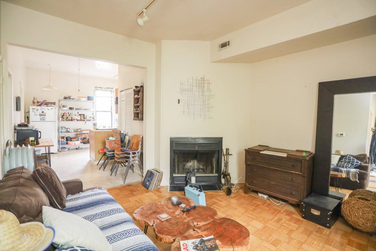 Apartment for rent at 1454 Erie #2W, Chicago, IL 60642