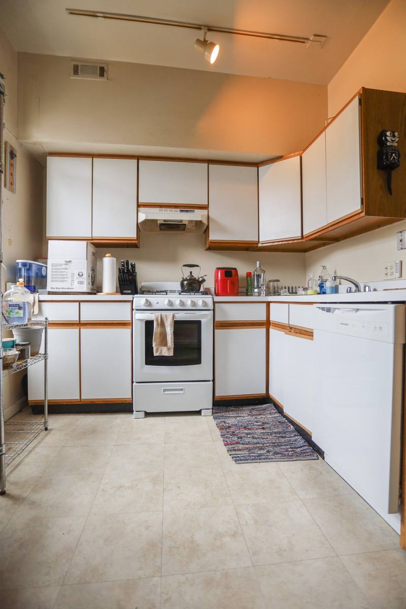 Apartment for rent at 1454 Erie #2W, Chicago, IL 60642