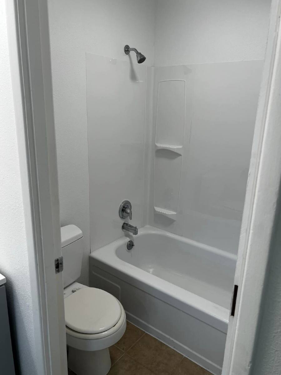 Apartment for rent at 220 N 8th St #11, Cottage Grove, OR 97424