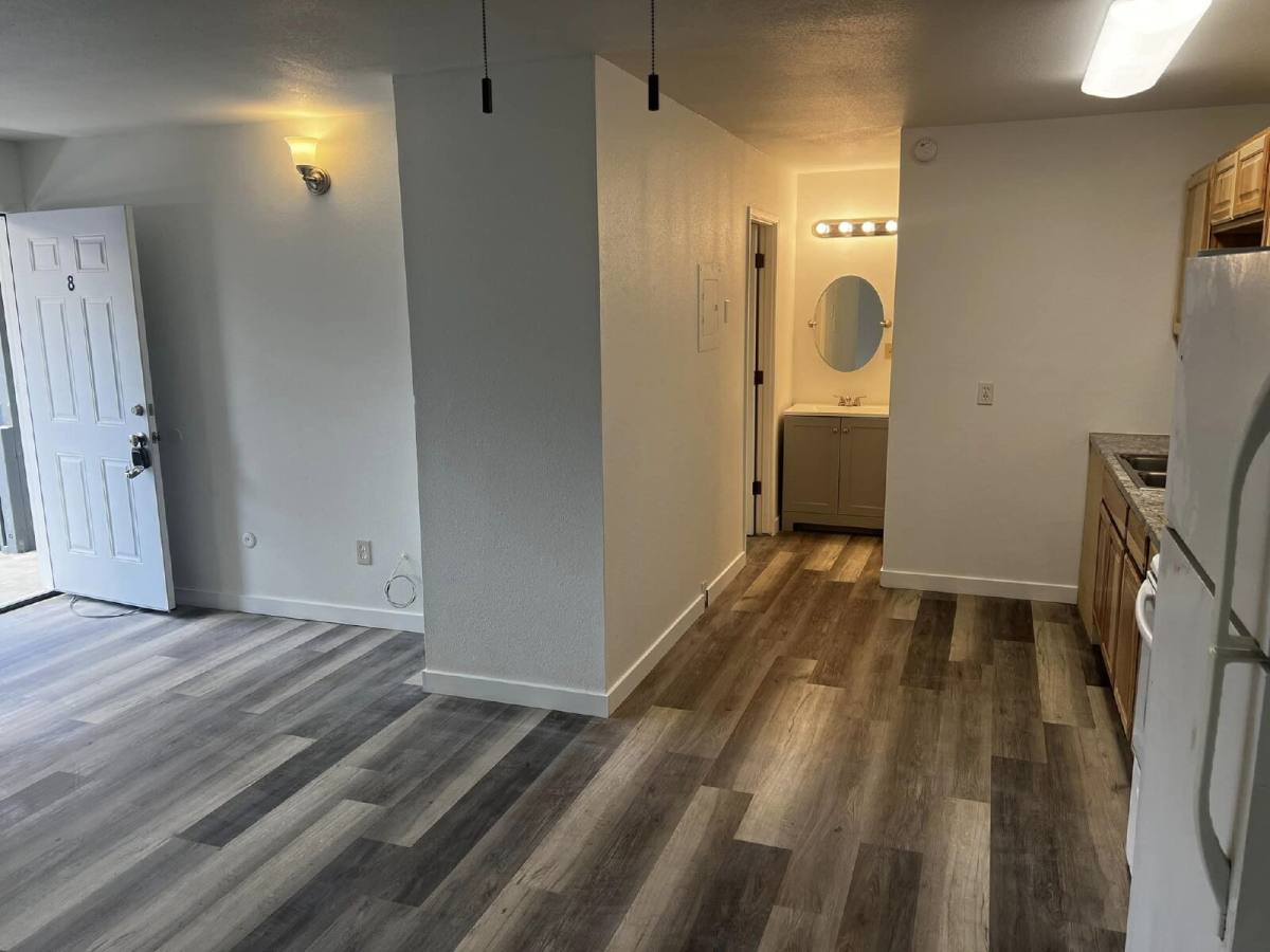 Apartment for rent at 220 N 8th St #11, Cottage Grove, OR 97424