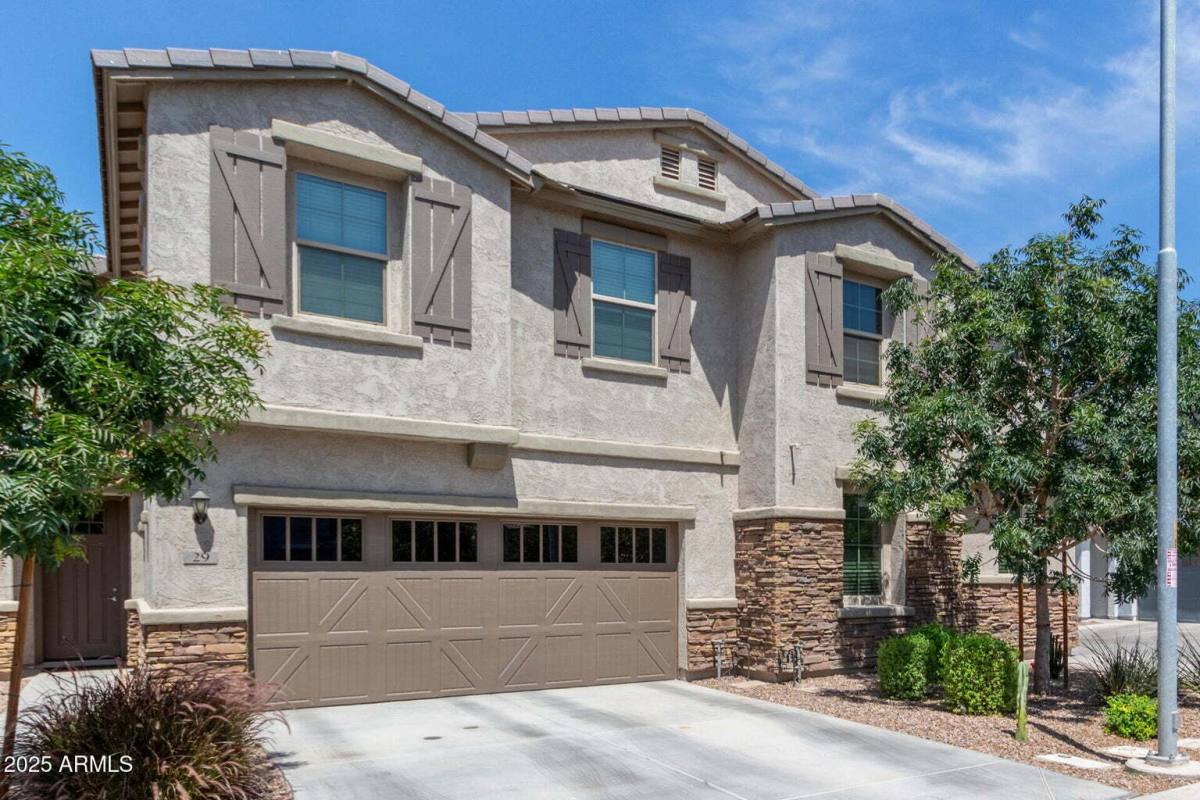 Townhouse for rent at 905 S Canal Dr #30, Chandler, AZ 85225