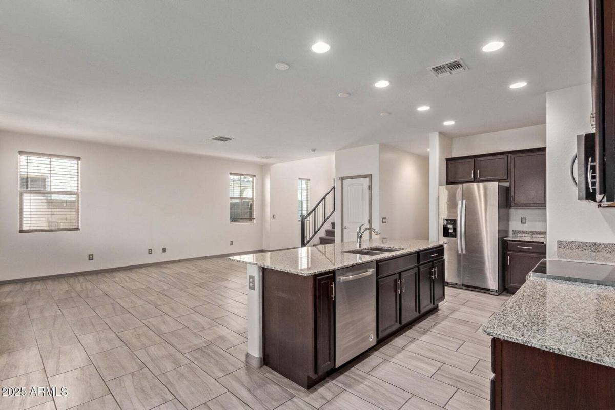 Townhouse for rent at 905 S Canal Dr #30, Chandler, AZ 85225