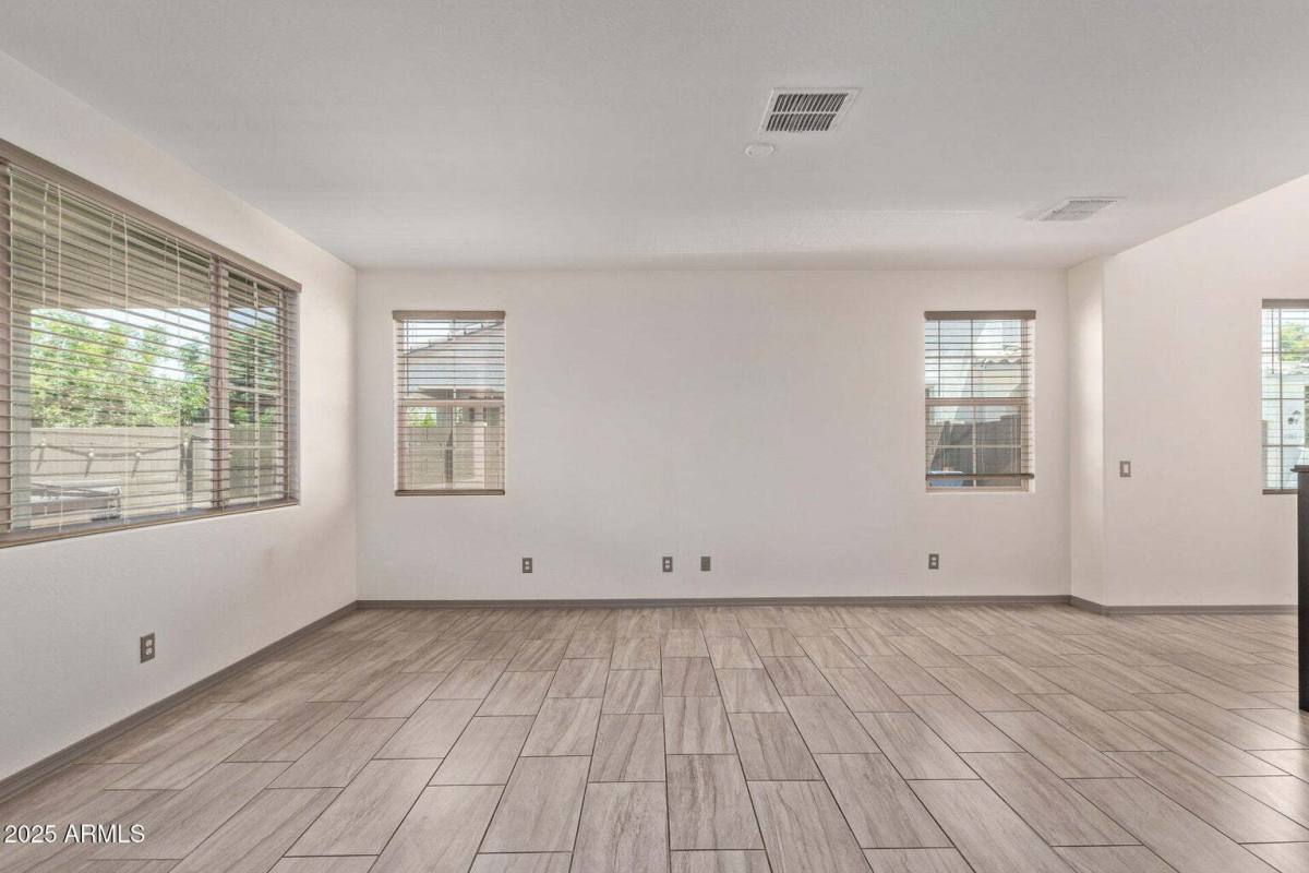 Townhouse for rent at 905 S Canal Dr #30, Chandler, AZ 85225