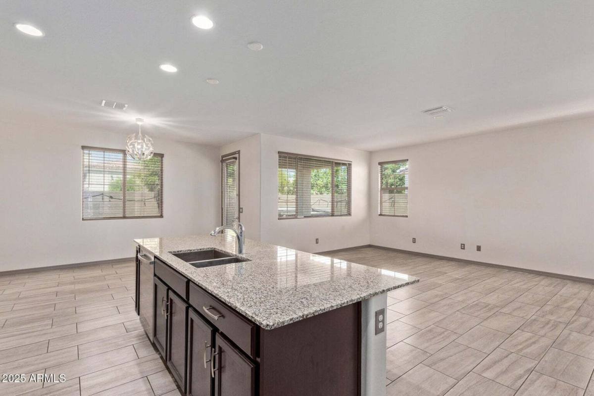 Townhouse for rent at 905 S Canal Dr #30, Chandler, AZ 85225