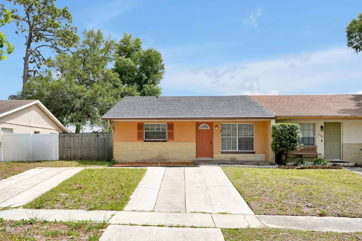 Townhouse for rent at 8102 Turkey Dr, Orlando, FL 32825