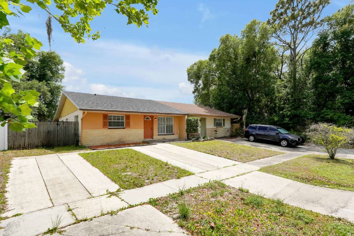 Townhouse for rent at 8102 Turkey Dr, Orlando, FL 32825