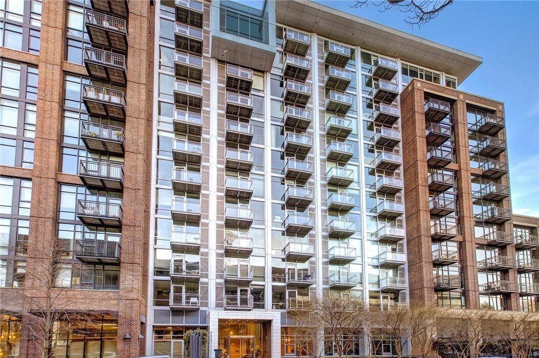 Apartment for rent at 2911 2nd Ave #404, Seattle, WA 98121