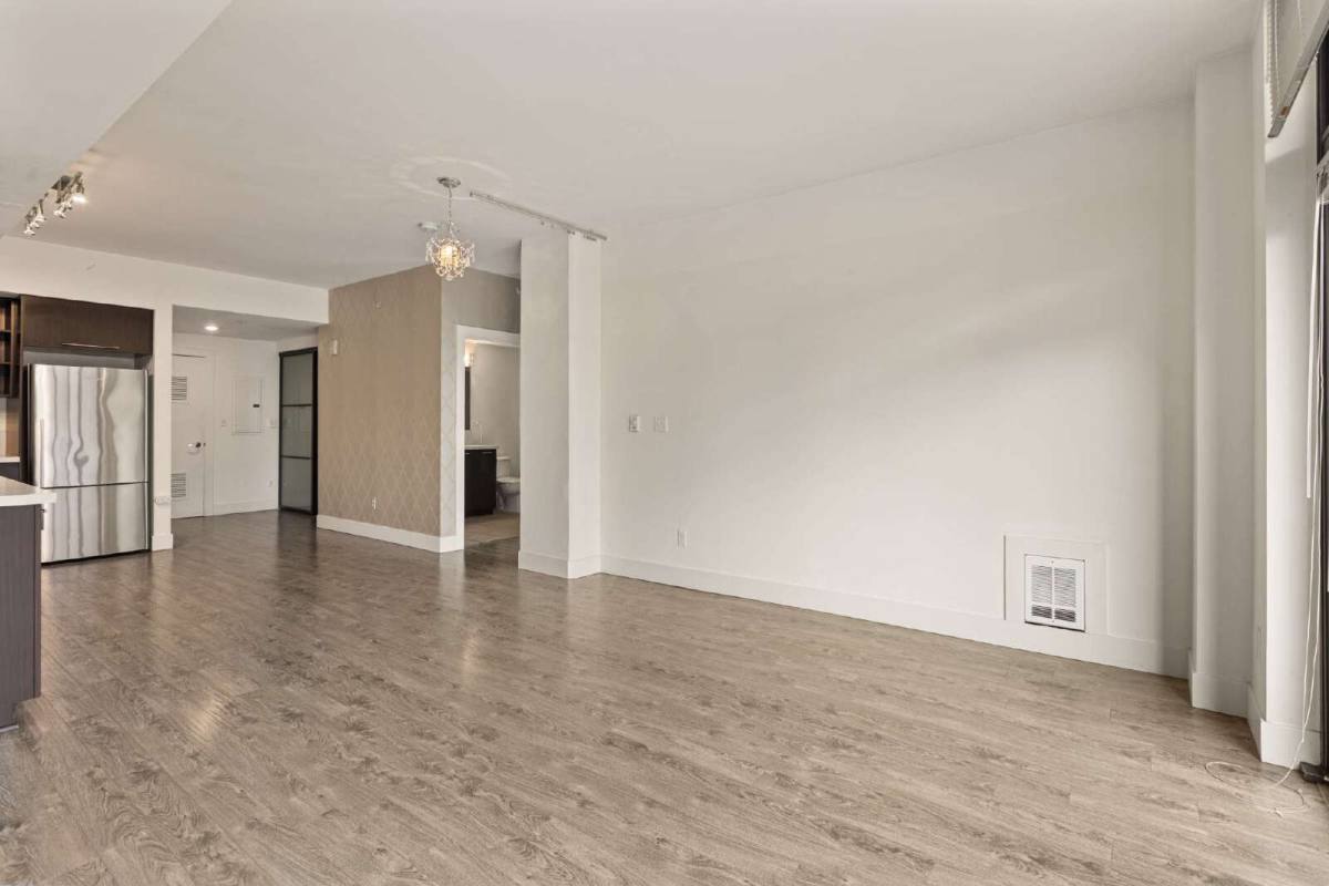 Apartment for rent at 2911 2nd Ave #404, Seattle, WA 98121