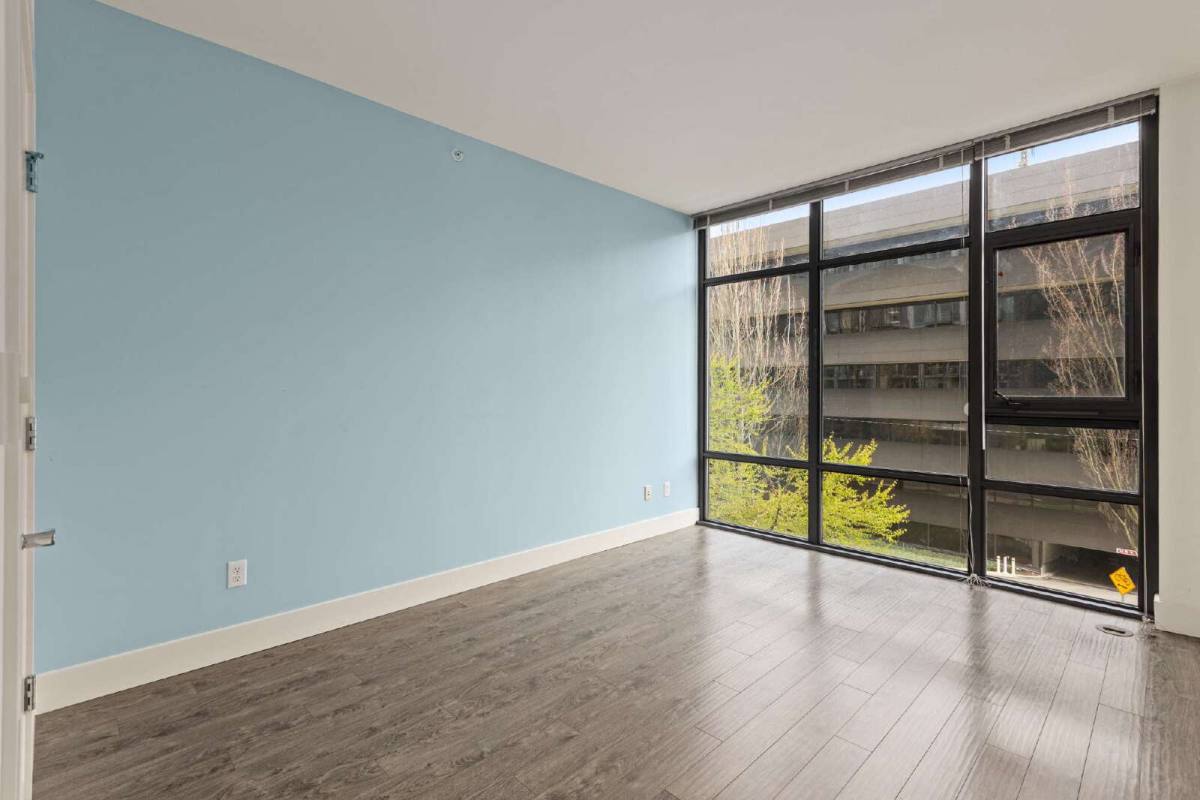 Apartment for rent at 2911 2nd Ave #404, Seattle, WA 98121