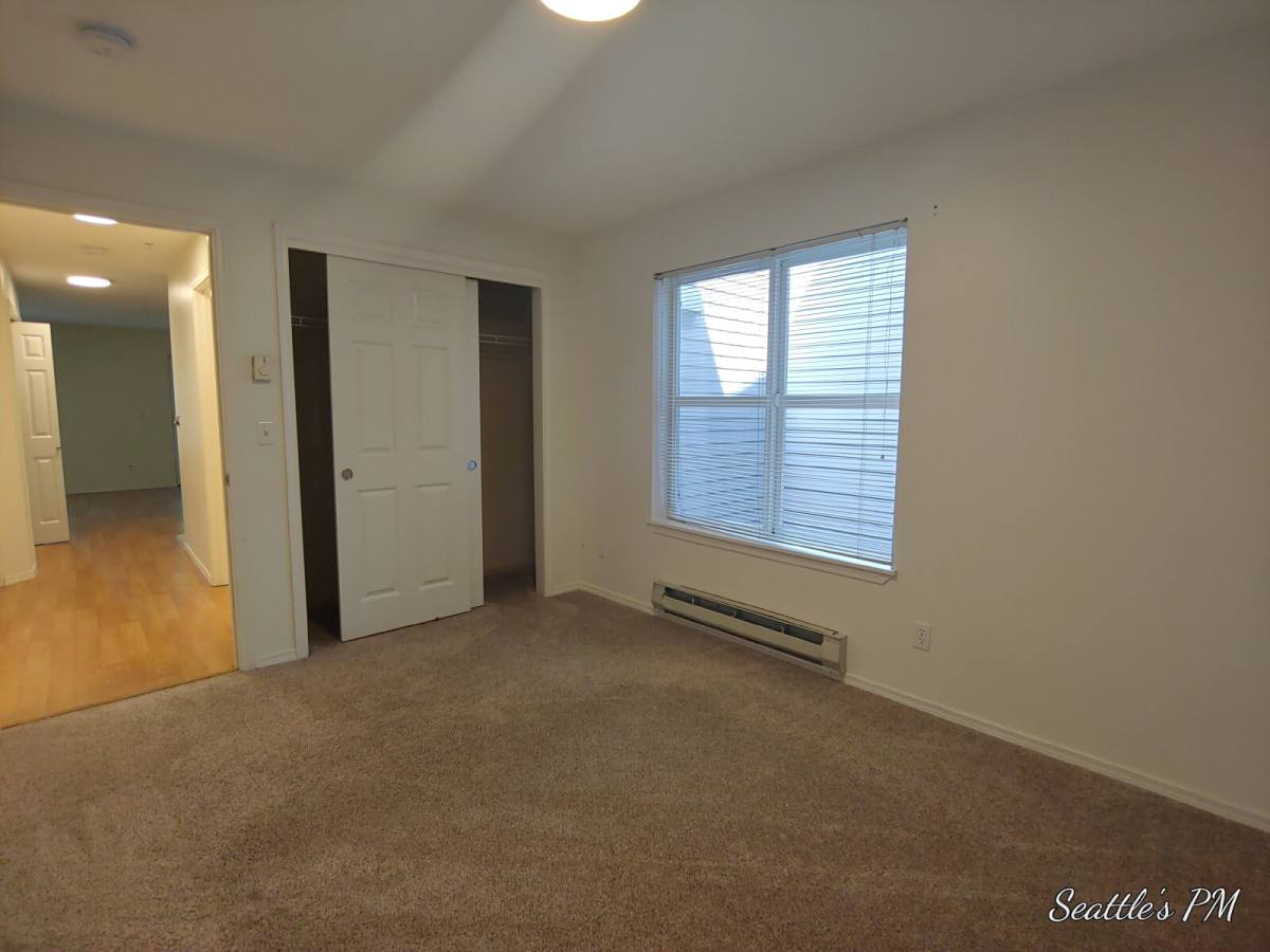 Apartment for rent at 600 N 85th St #305, Seattle, WA 98103