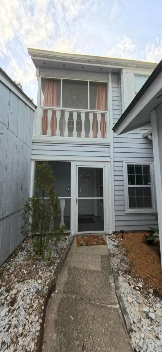 Townhouse for rent at 3054 Cobblewood Lane N, Jacksonville, FL 32225