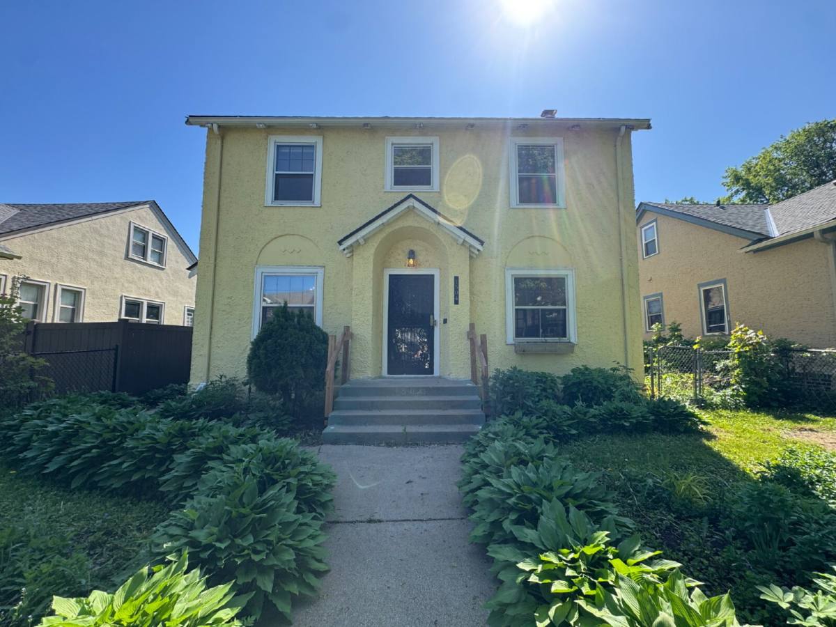 House for rent at 1504 Queen Ave N, Minneapolis, MN 55411