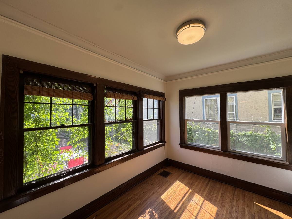 House for rent at 1504 Queen Ave N, Minneapolis, MN 55411