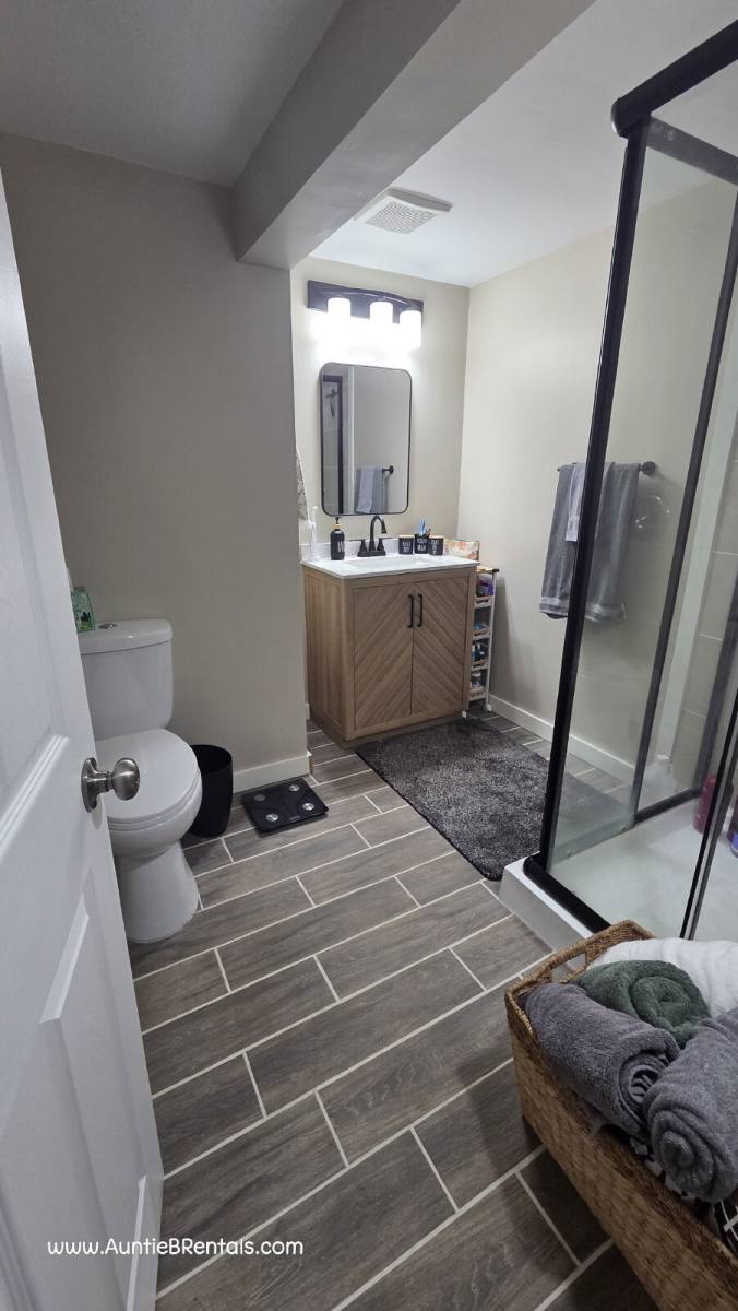 Apartment for rent at 1606 Hewitt Ave, Saint Paul, MN 55104