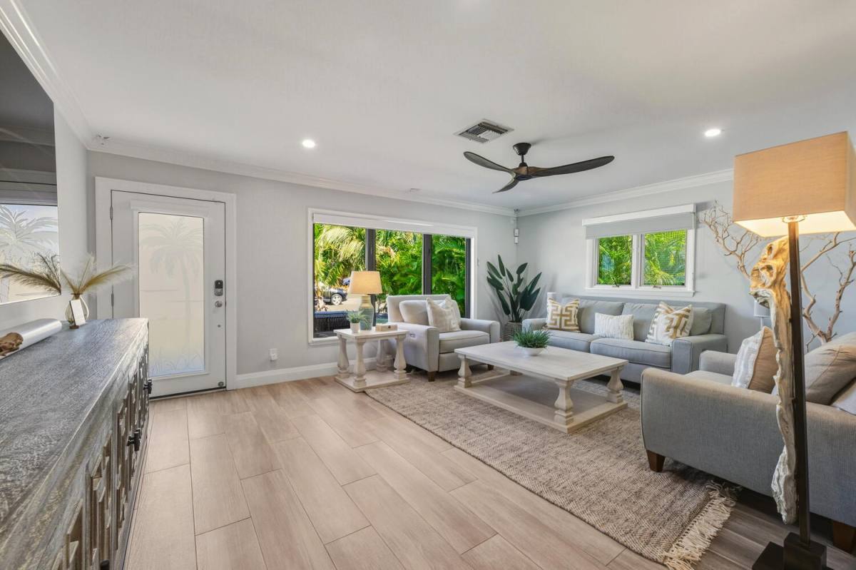 House for rent at 530 108th Ave N, Naples, FL 34108