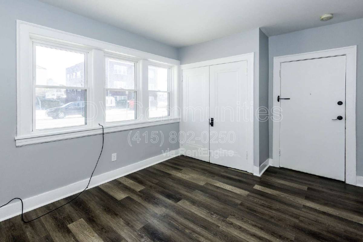 Apartment for rent at 3296 E 149th St, Cleveland, OH 44120