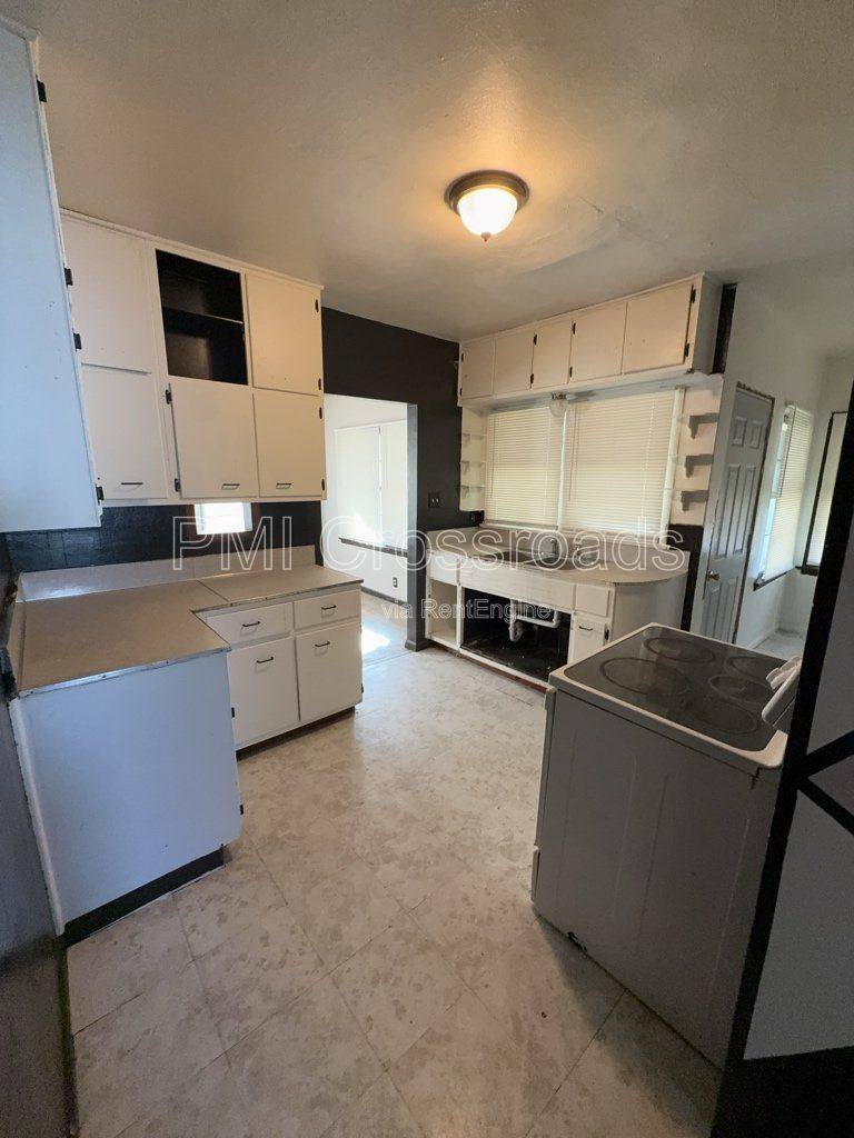 House for rent at 2613 Louise St, Anderson, IN 46016