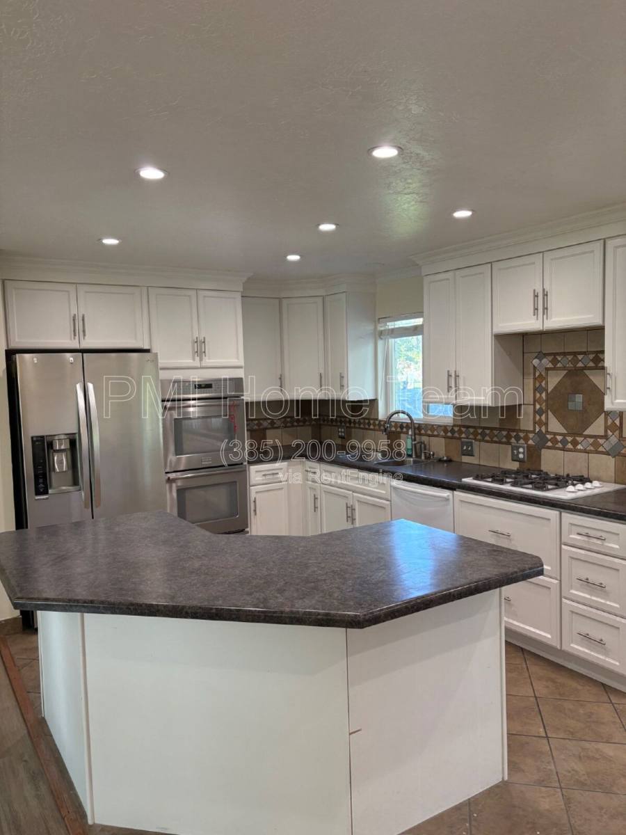 House for rent at 6068 S 2850 W, Roy, UT 84067