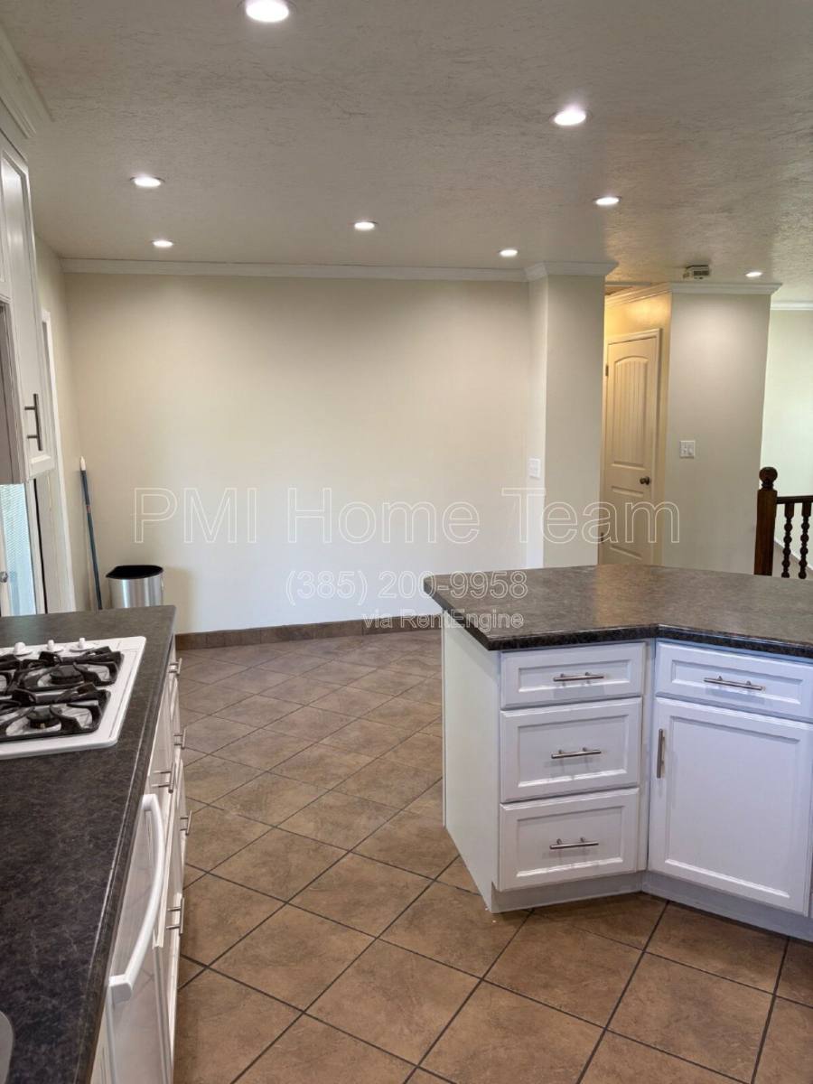 House for rent at 6068 S 2850 W, Roy, UT 84067