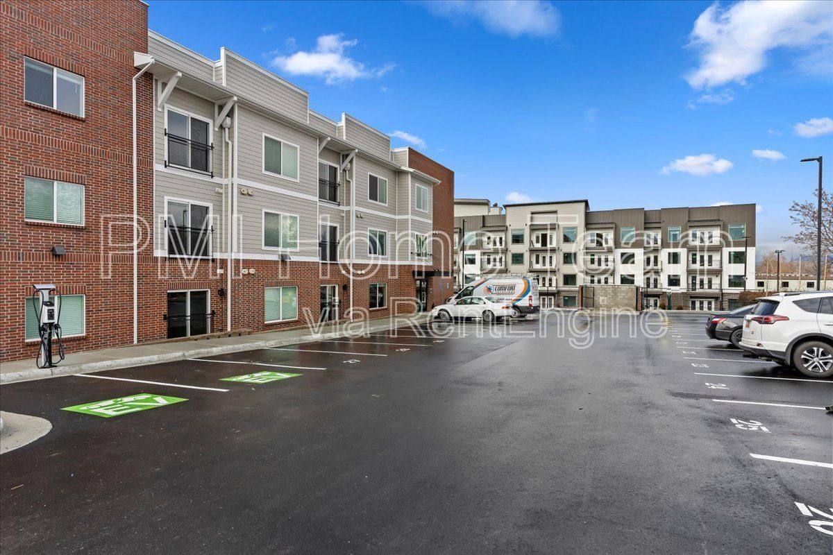 Apartment for rent at 3378 Washington Blvd #101, Ogden, UT 84401