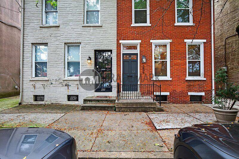 Townhouse for rent at 255 New Holland Ave, Lancaster, PA 17602
