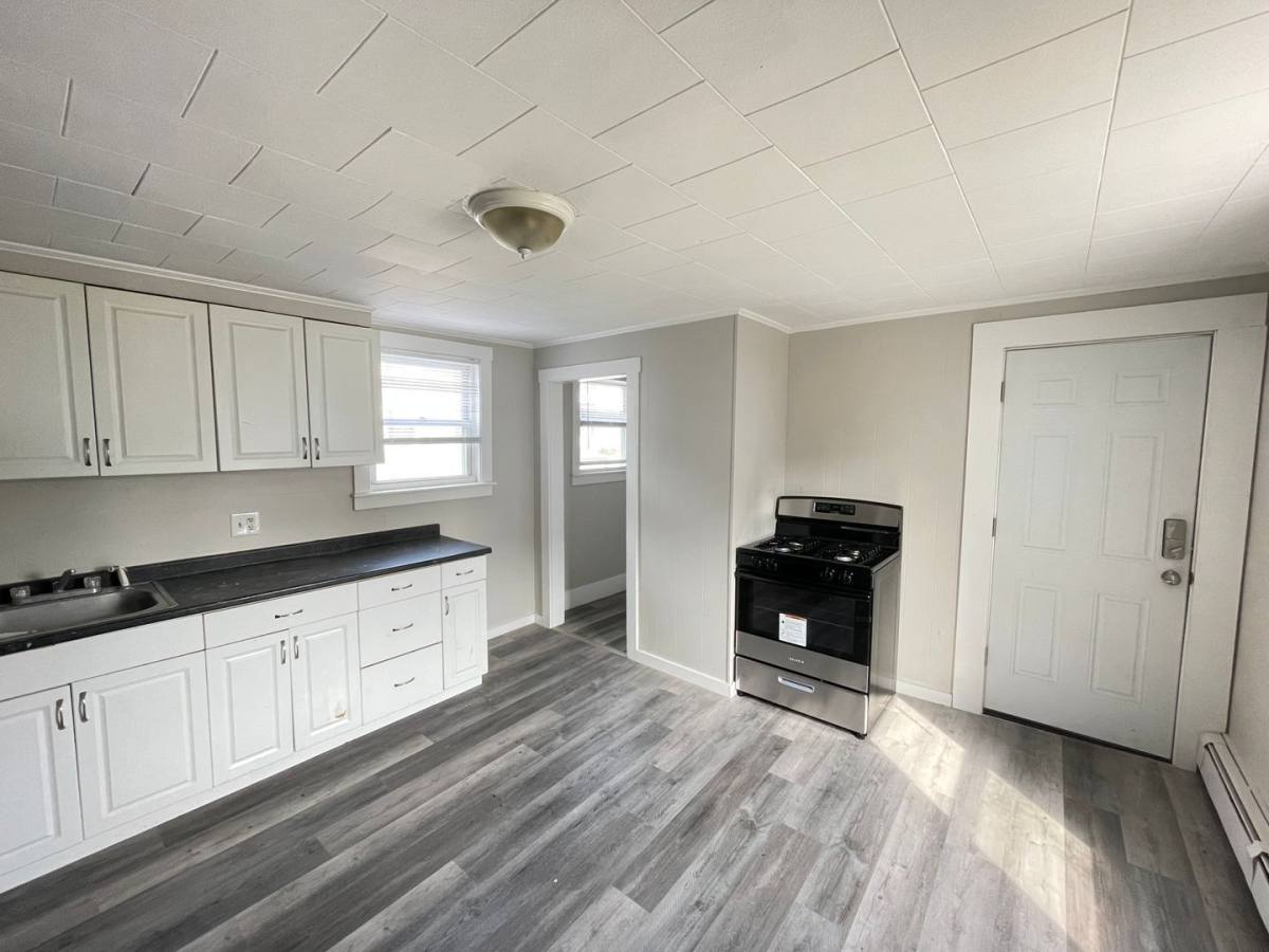 Apartment for rent at 336 Amherst St #2, Manchester, NH 03104