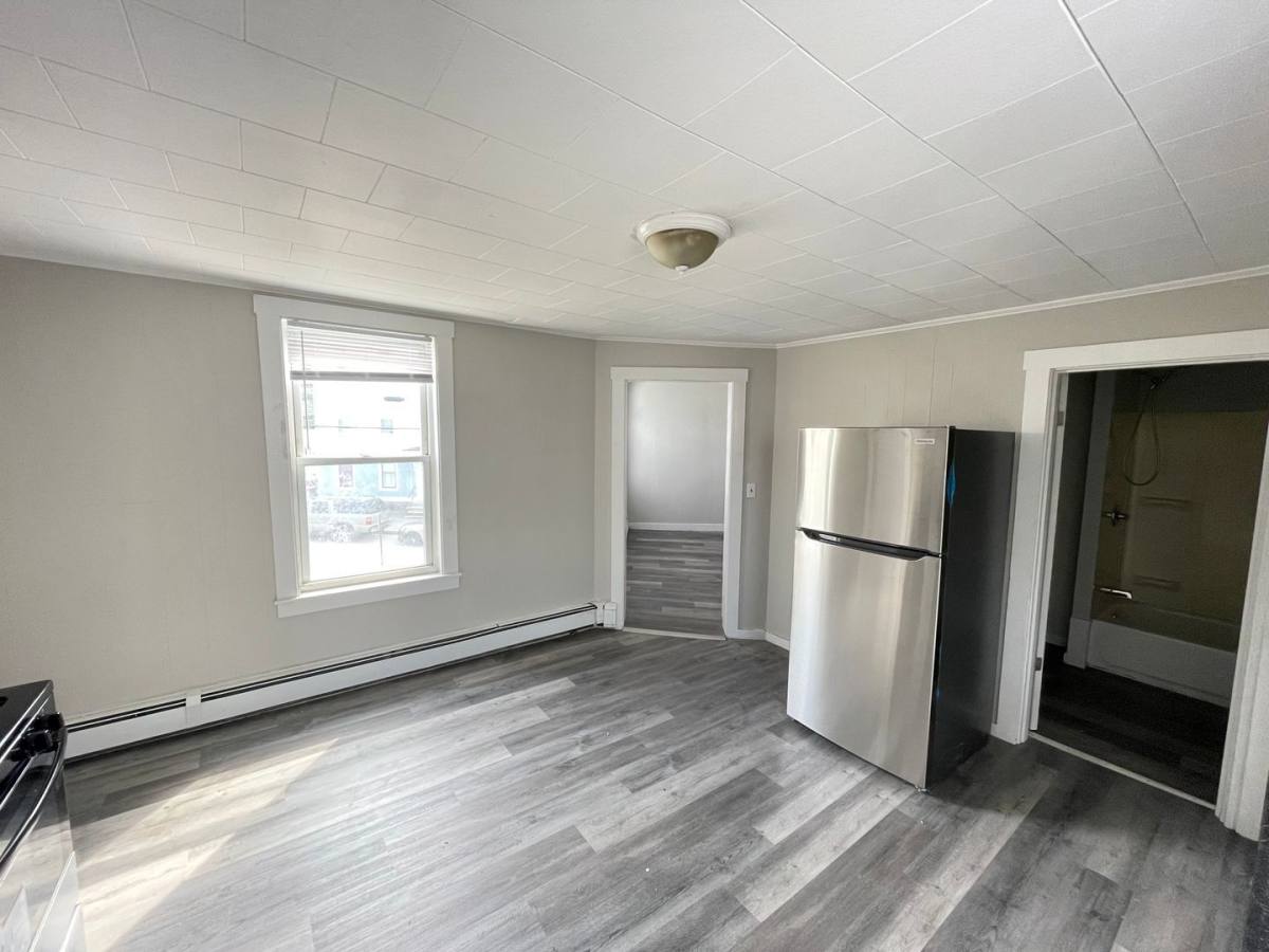 Apartment for rent at 336 Amherst St #2, Manchester, NH 03104