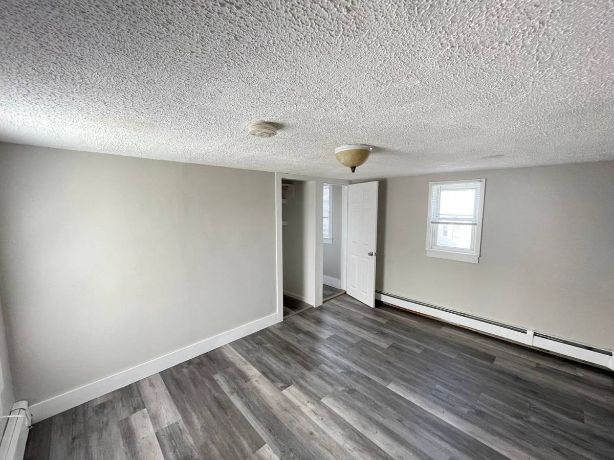 Apartment for rent at 336 Amherst St #2, Manchester, NH 03104