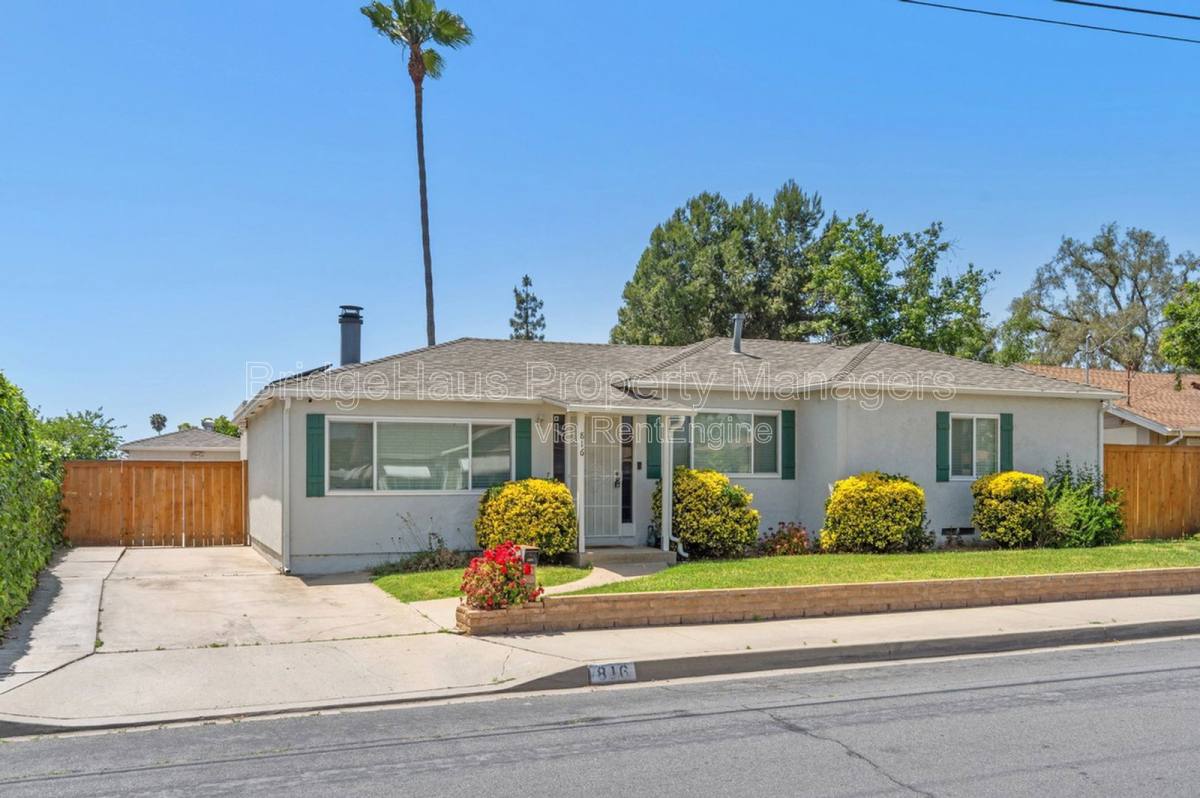 House for rent at 816 Oro St, El Cajon, CA 92021