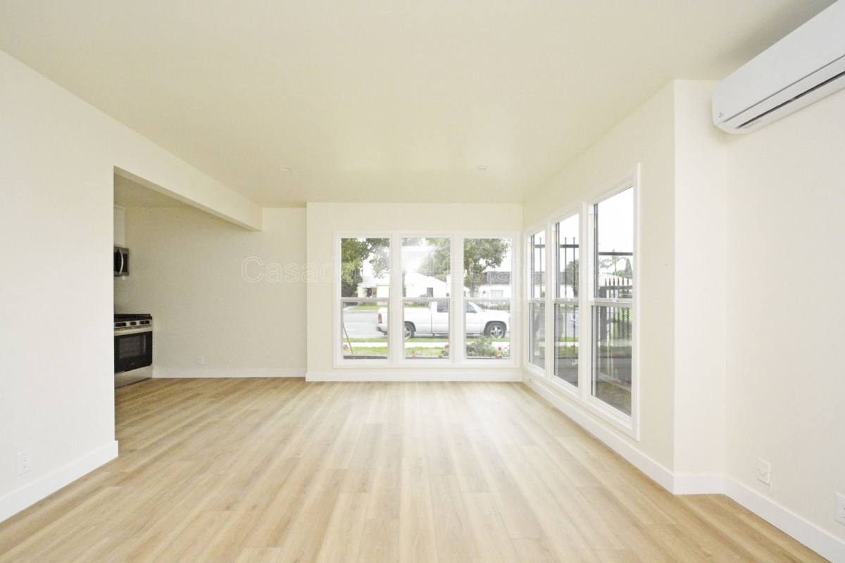 Apartment for rent at 2972 Pacific Ave #A, Long Beach, CA 90806
