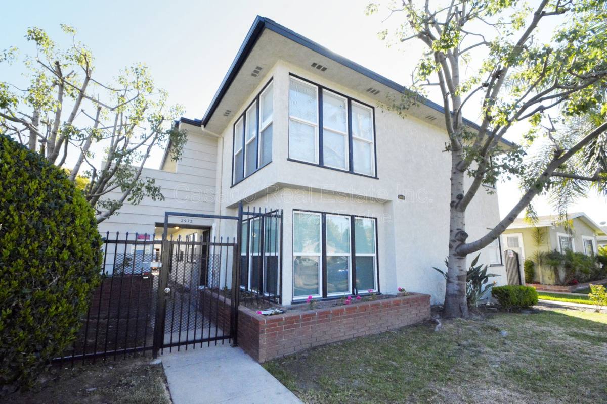 Apartment for rent at 2972 Pacific Ave #A, Long Beach, CA 90806