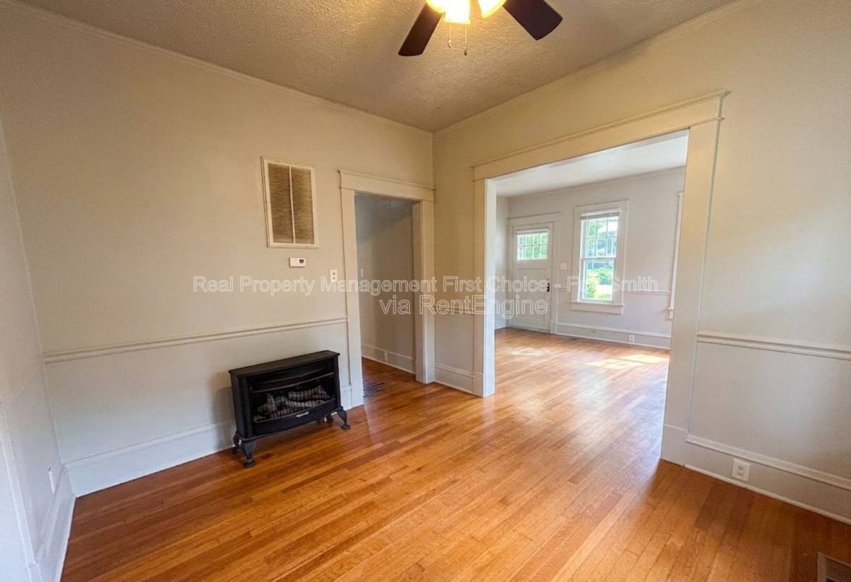 House for rent at 811 N 41st St, Fort Smith, AR 72903
