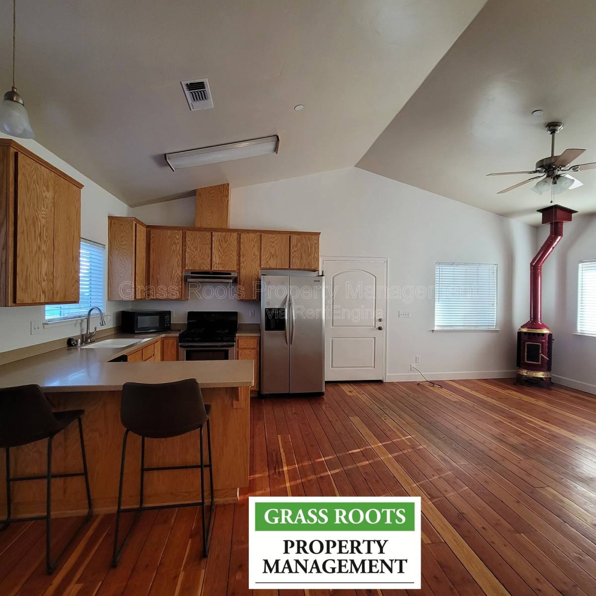 Apartment for rent at 152 1 2 W Empire St, Grass Valley, CA 95945